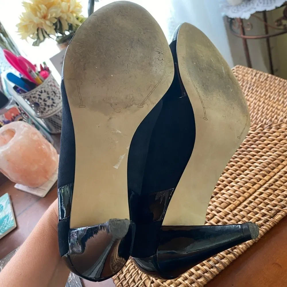 Gorgeous Franco Sarto Suede/Patent Leather Pumps